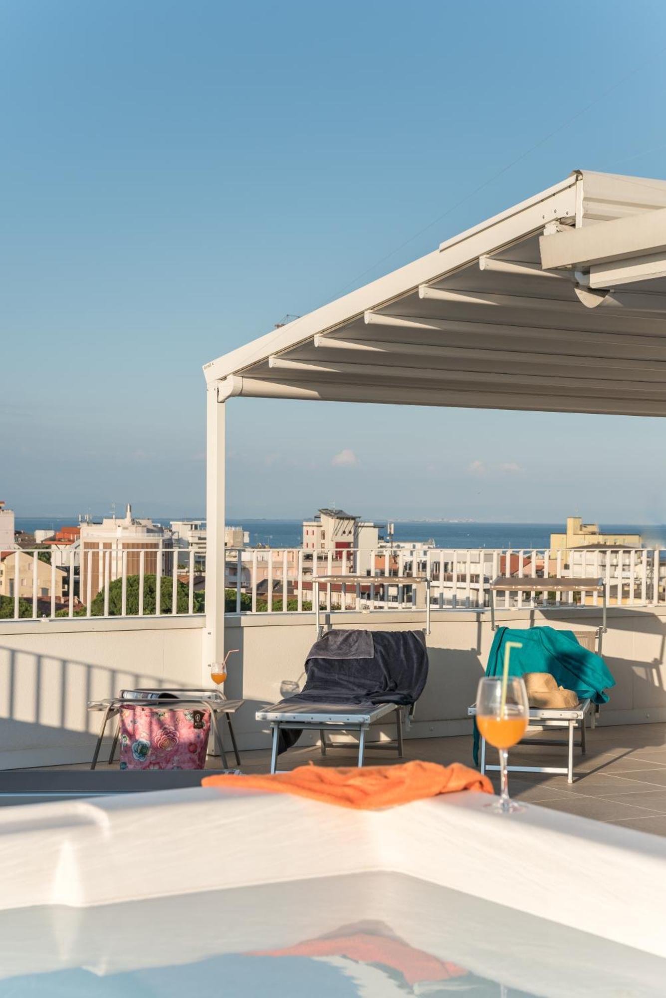 Appartamenti Torre Bianca Lignano Sabbiadoro Kültér fotó