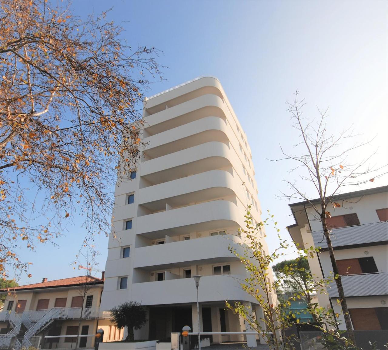 Appartamenti Torre Bianca Lignano Sabbiadoro Kültér fotó